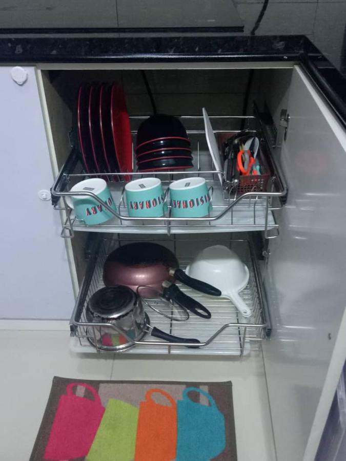 Bulan Guesthouse Imago コタキナバル エクステリア 写真